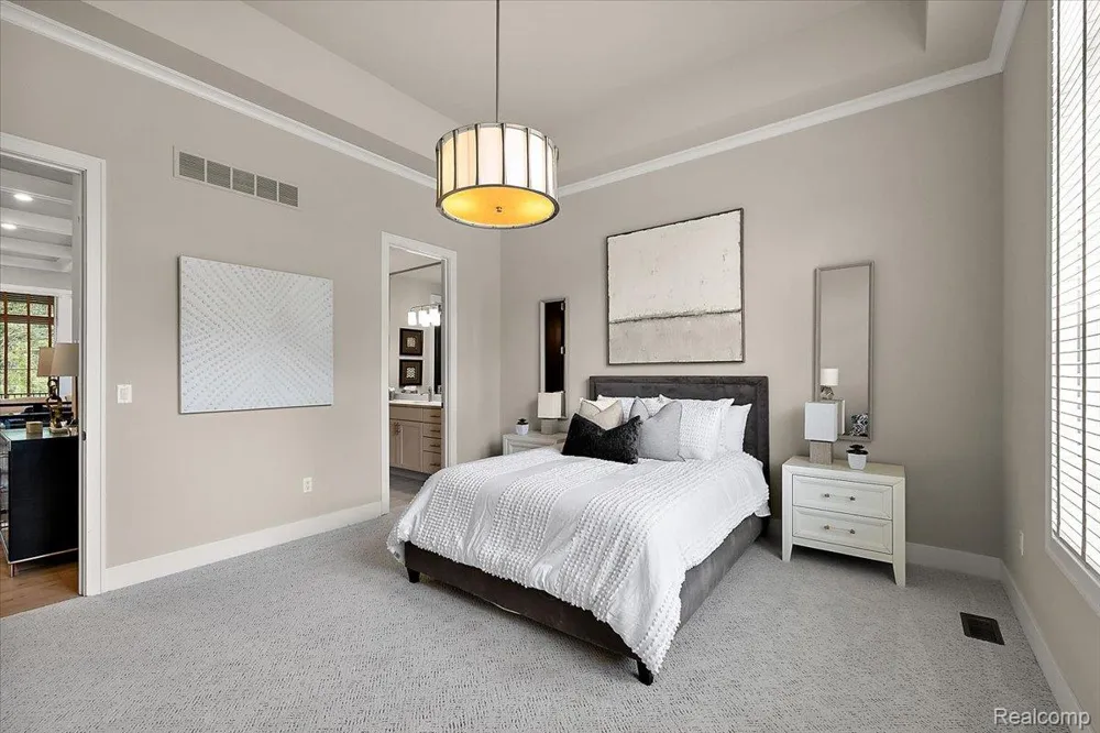 30809 E Franklin Hills Court E #8 Farmington Hills City, MI 48334