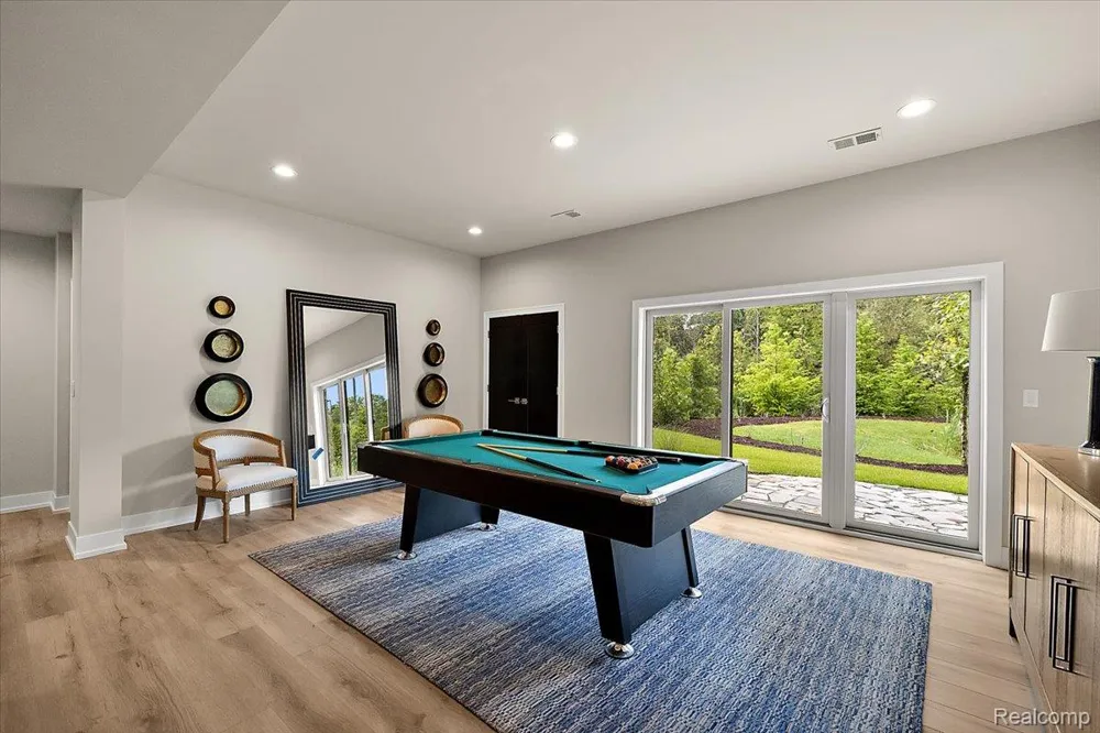 30809 E Franklin Hills Court E #8 Farmington Hills City, MI 48334