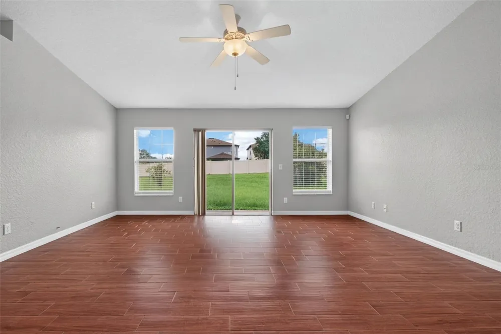 120 CAPTAIN HOOK WAY Davenport, FL 33837