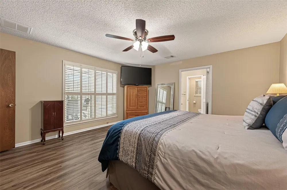 16431 Larkfield Drive Houston, TX 77059