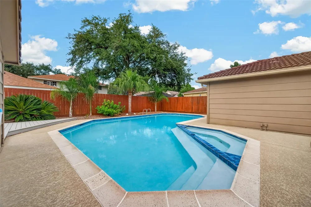 16431 Larkfield Drive Houston, TX 77059