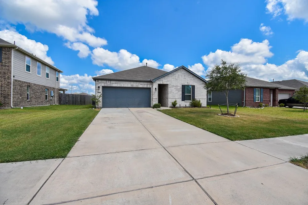 1003 Haven Hill Ln La Marque, TX 77568