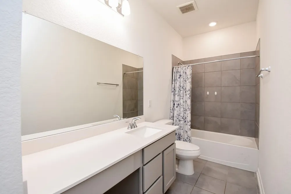 1003 Haven Hill Ln La Marque, TX 77568