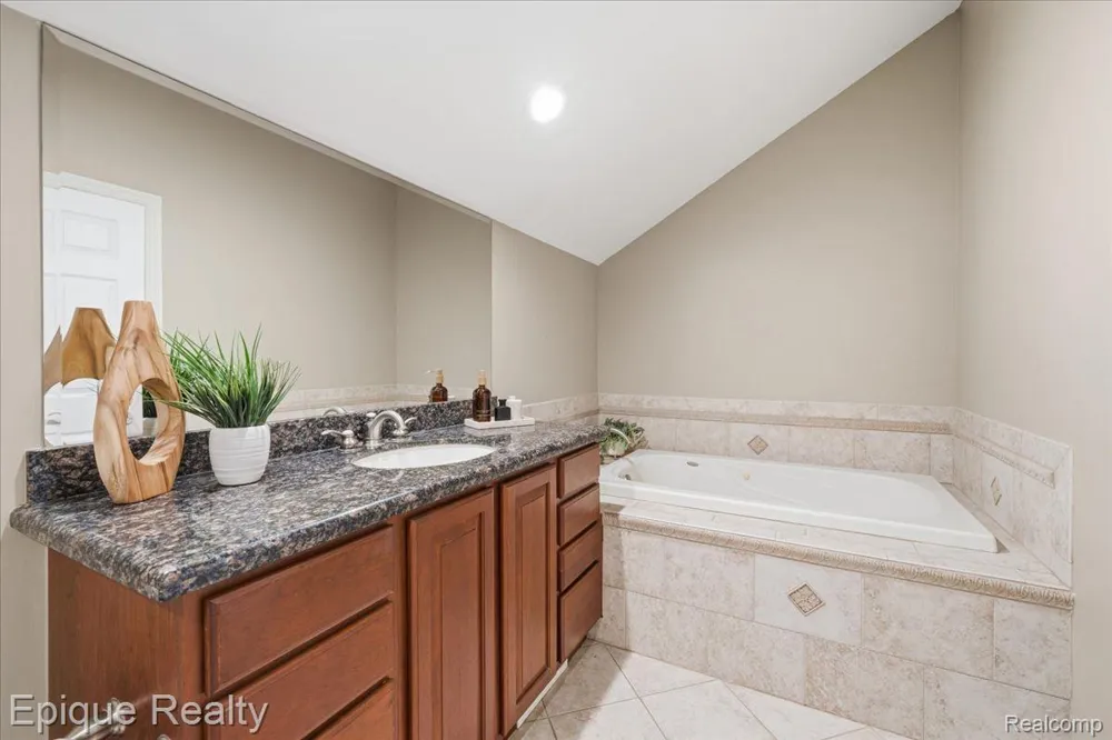 395 Indianwood Road Orion Charter Township, MI 48362