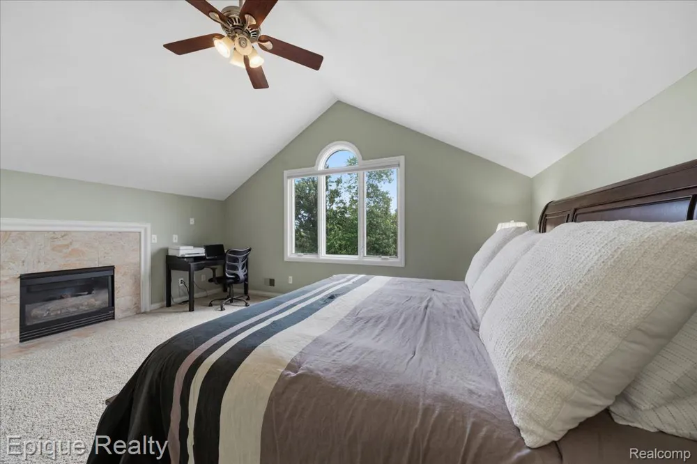 395 Indianwood Road Orion Charter Township, MI 48362