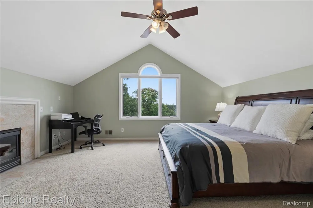 395 Indianwood Road Orion Charter Township, MI 48362