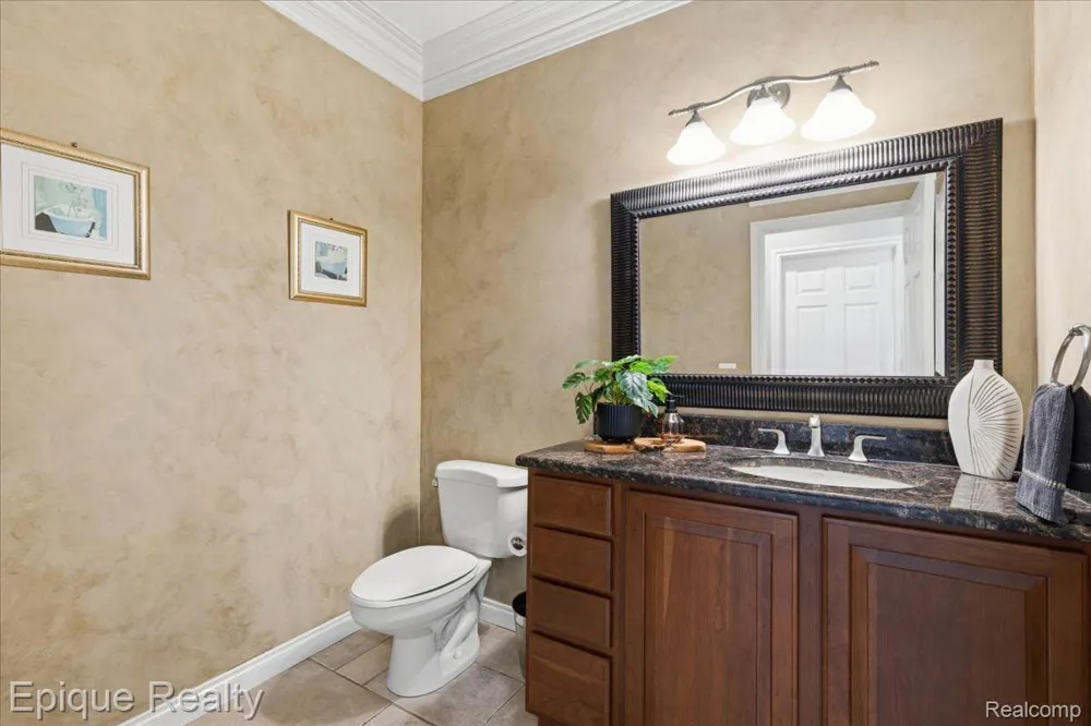 395 Indianwood Road Orion Charter Township, MI 48362