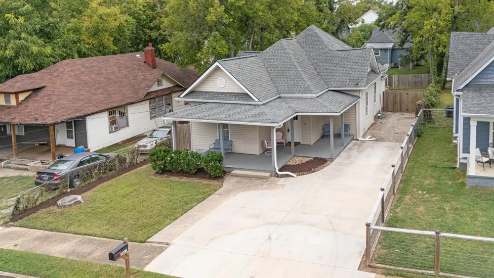 2011 E 13th Street Chattanooga, TN 37404