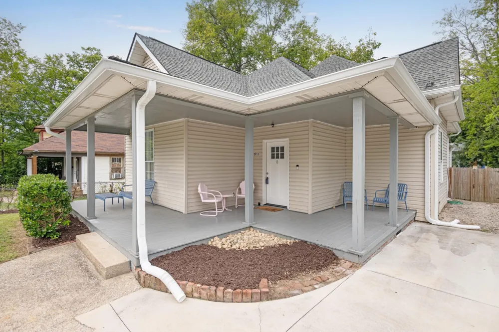 2011 E 13th Street Chattanooga, TN 37404