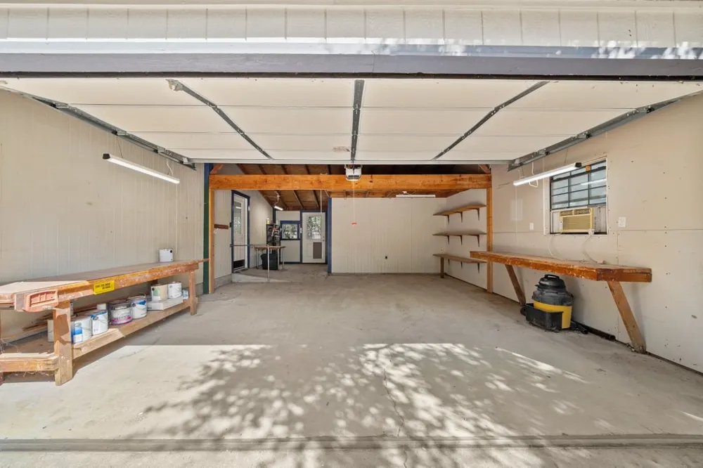 15 Las Flores Drive Wimberley, TX 78676