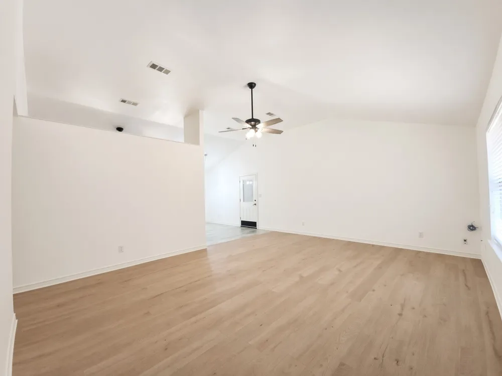 15 Las Flores Drive Wimberley, TX 78676