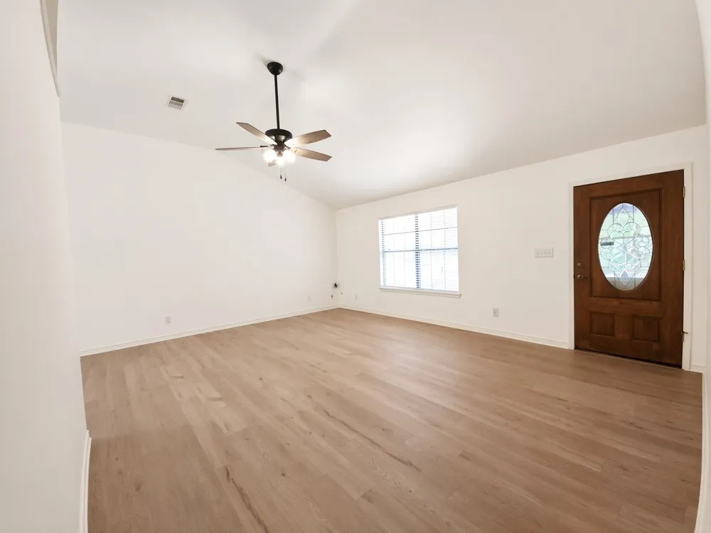 15 Las Flores Drive Wimberley, TX 78676