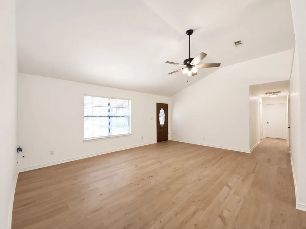 15 Las Flores Drive Wimberley, TX 78676