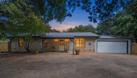 15 Las Flores Drive