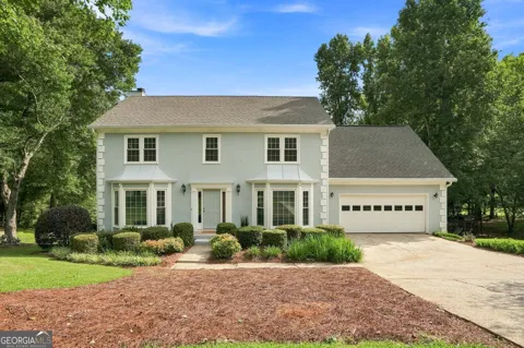 215 Birch Hollow PL