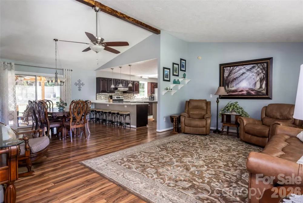 40 Meadow Drive Horse Shoe, NC 28742