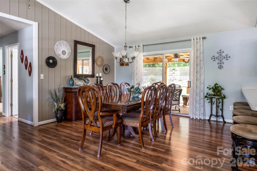 40 Meadow Drive Horse Shoe, NC 28742