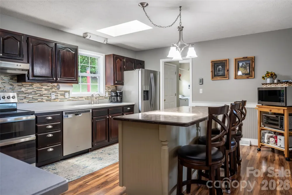 40 Meadow Drive Horse Shoe, NC 28742