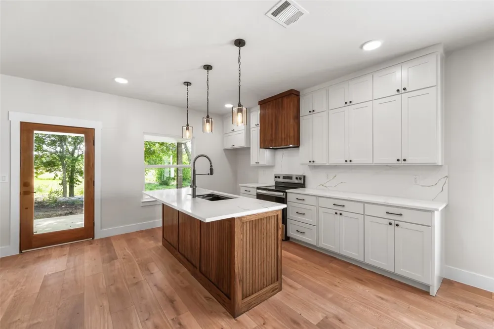206 S Fm 308 Milford, TX 76670