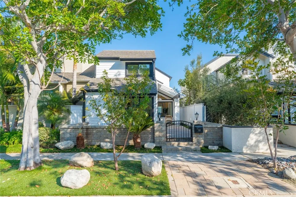 518 19th Huntington Beach, CA 92648
