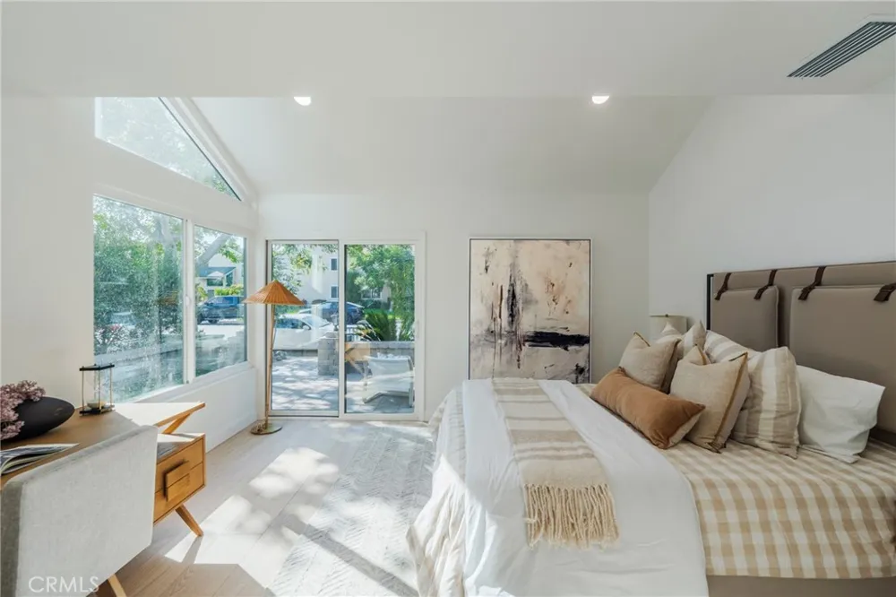 518 19th Huntington Beach, CA 92648