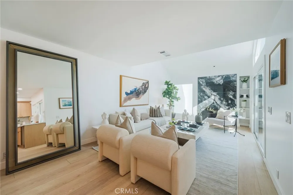 518 19th Huntington Beach, CA 92648