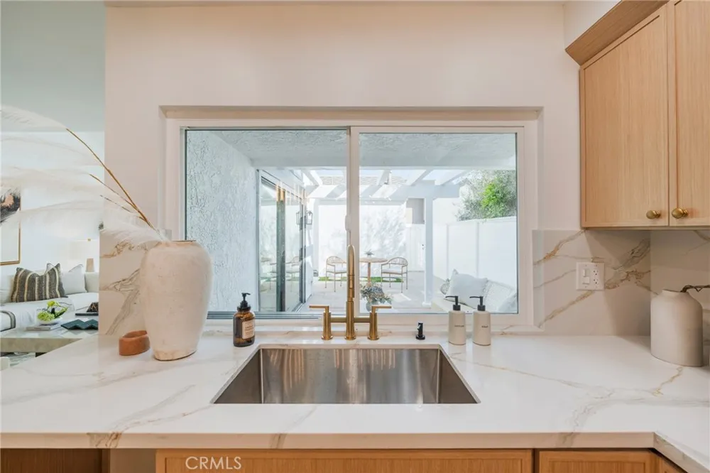 518 19th Huntington Beach, CA 92648