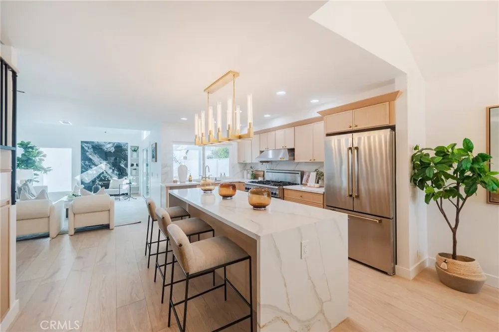 518 19th Huntington Beach, CA 92648