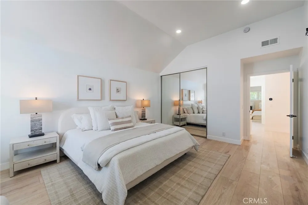 518 19th Huntington Beach, CA 92648