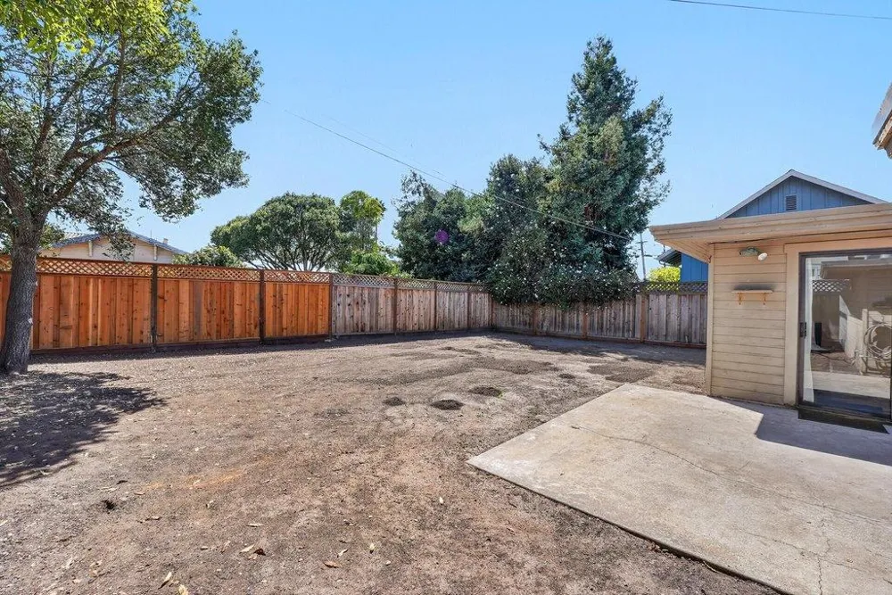 523 Maple Street Aptos, CA 95003
