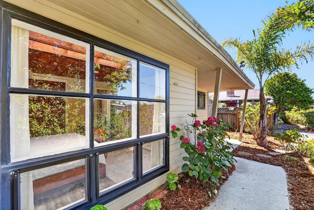 523 Maple Street Aptos, CA 95003
