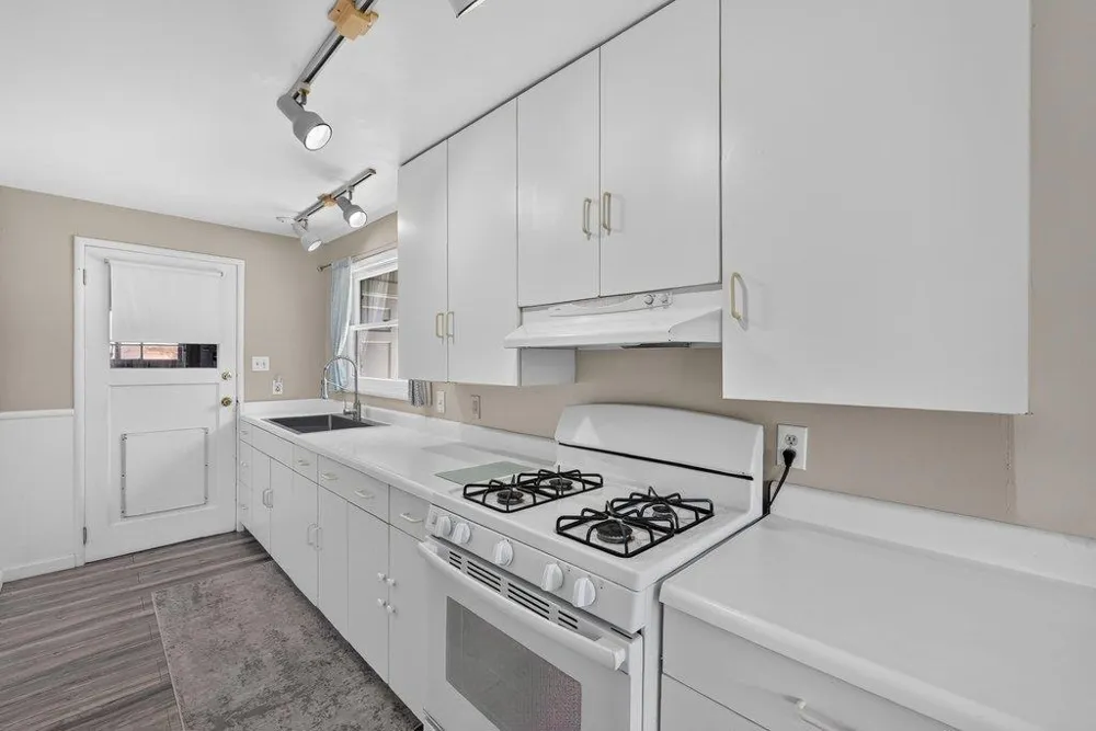 523 Maple Street Aptos, CA 95003