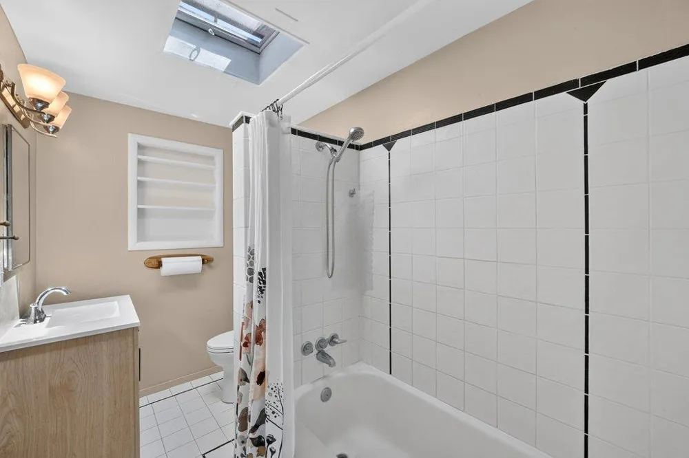 523 Maple Street Aptos, CA 95003