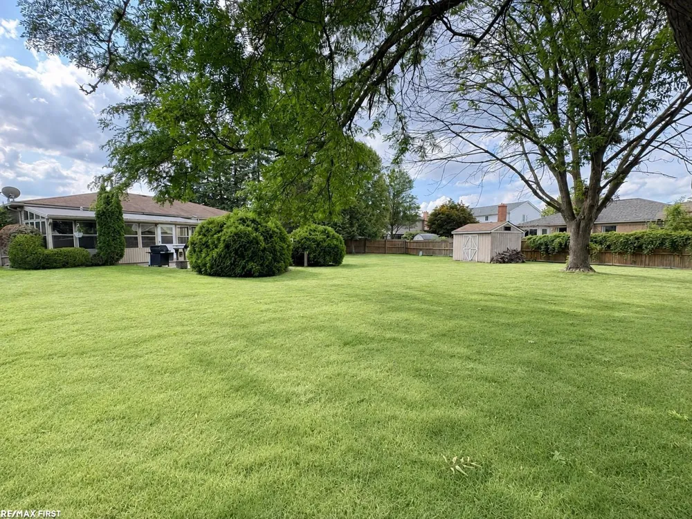 48150 Virginia Court Macomb Township, MI 48044