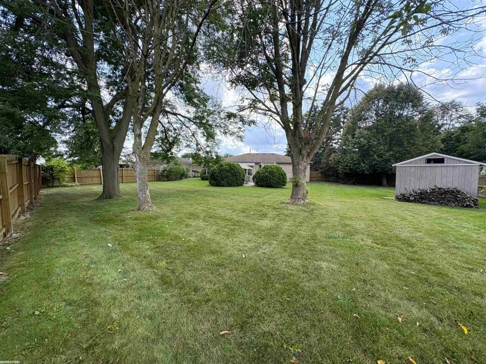 48150 Virginia Court Macomb Township, MI 48044