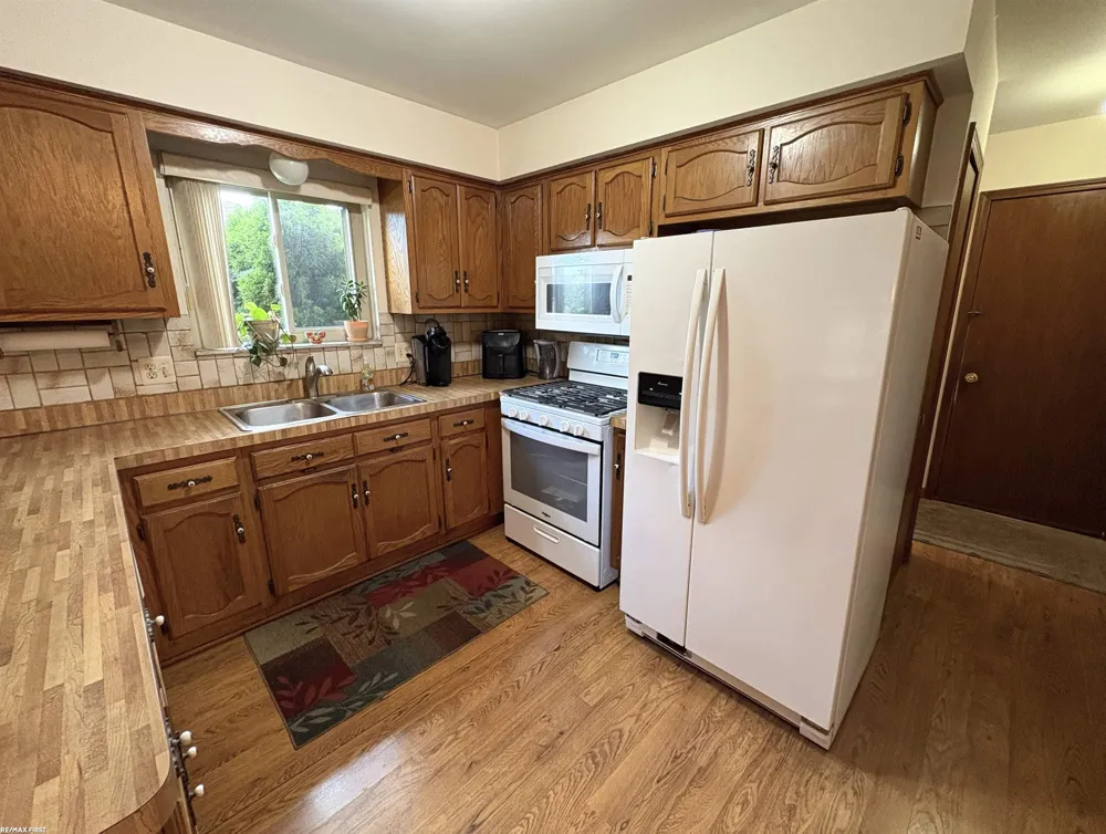 48150 Virginia Court Macomb Township, MI 48044