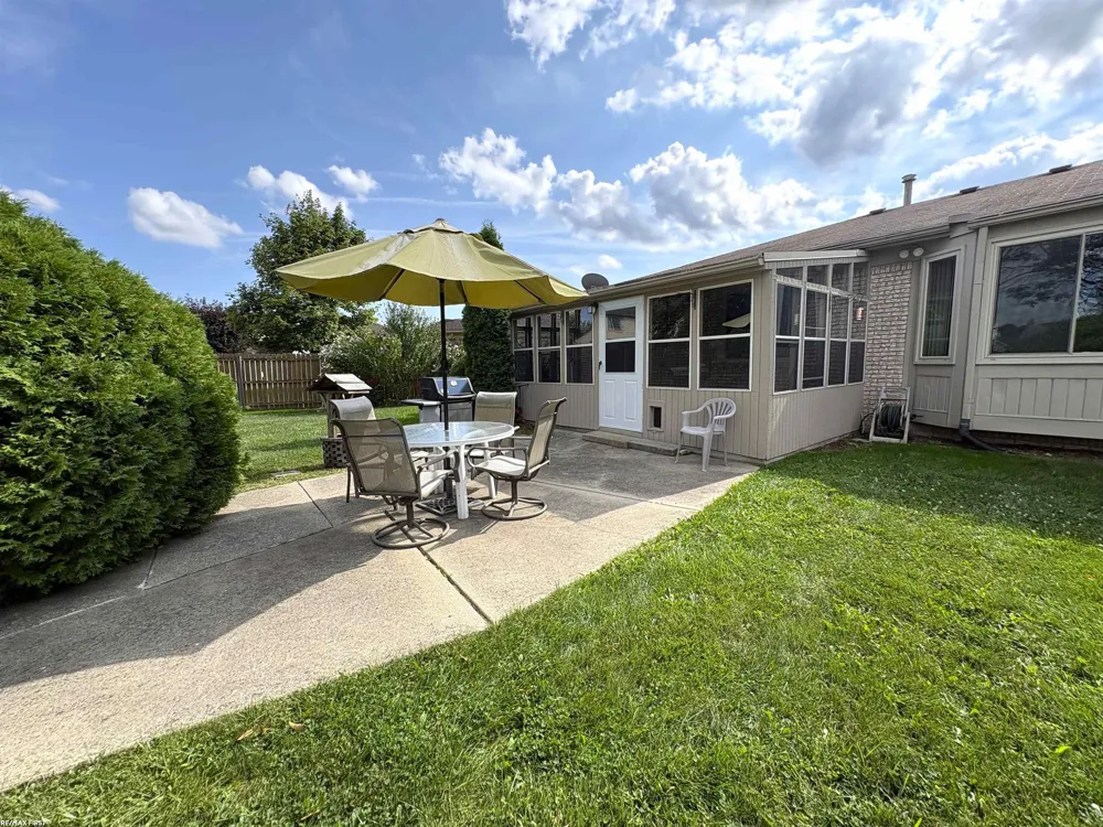 48150 Virginia Court Macomb Township, MI 48044