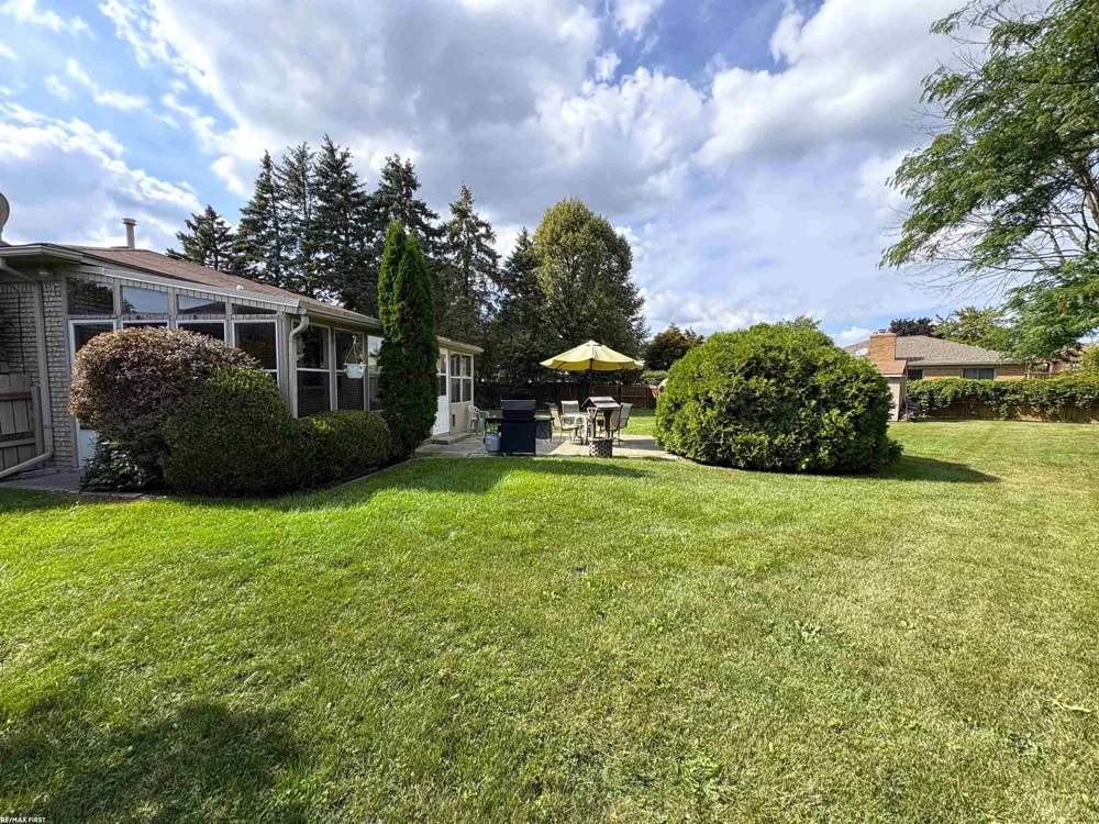 48150 Virginia Court Macomb Township, MI 48044