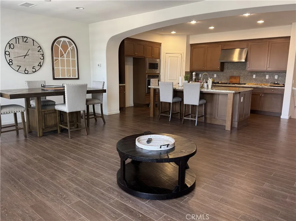 18682 Clubhouse Yorba Linda, CA 92886