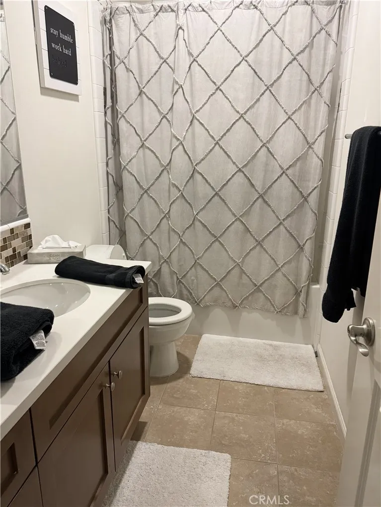 18682 Clubhouse Yorba Linda, CA 92886