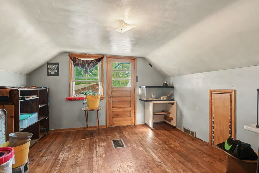3880 Lincoln Road Holland, MI 49423