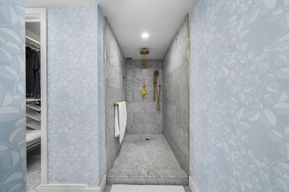 511 BAYSHORE DRIVE #408 Fort Lauderdale, FL 33304