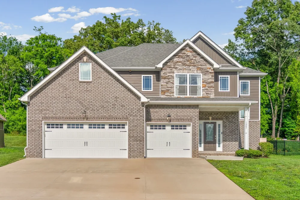 1287 Highgrove Ln Clarksville, TN 37043