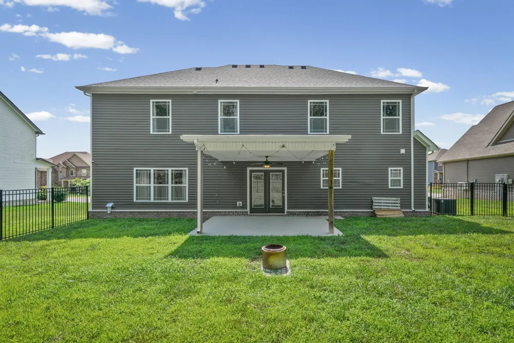 1287 Highgrove Ln Clarksville, TN 37043