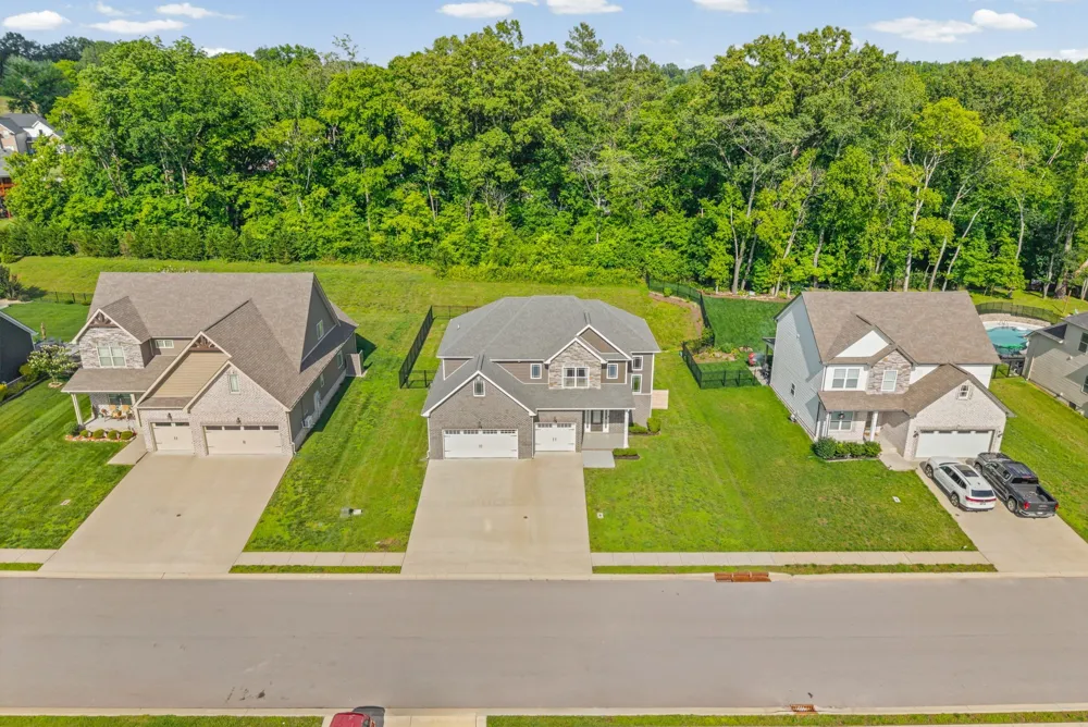 1287 Highgrove Ln Clarksville, TN 37043
