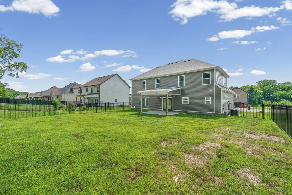 1287 Highgrove Ln Clarksville, TN 37043
