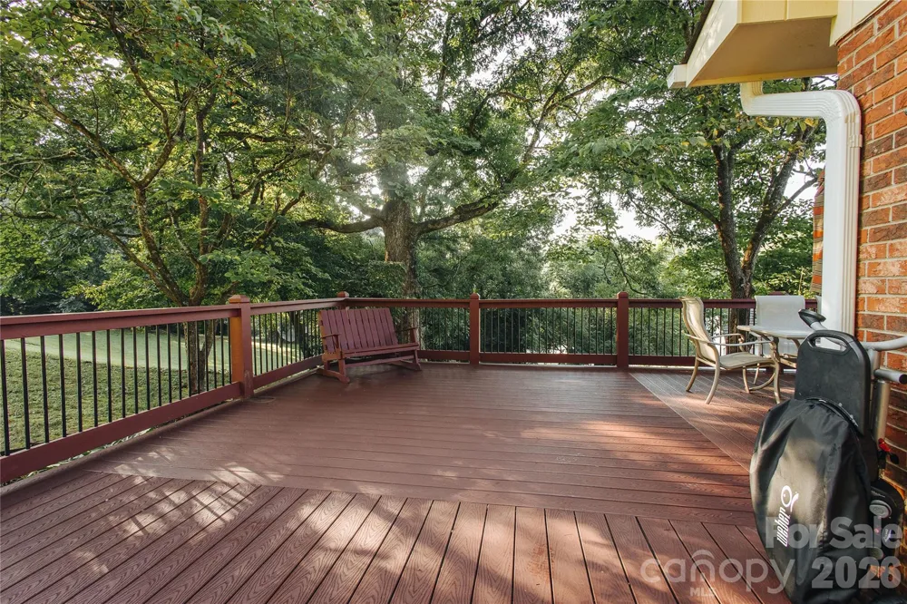 15 Golden Leaf Drive Marion, NC 28752