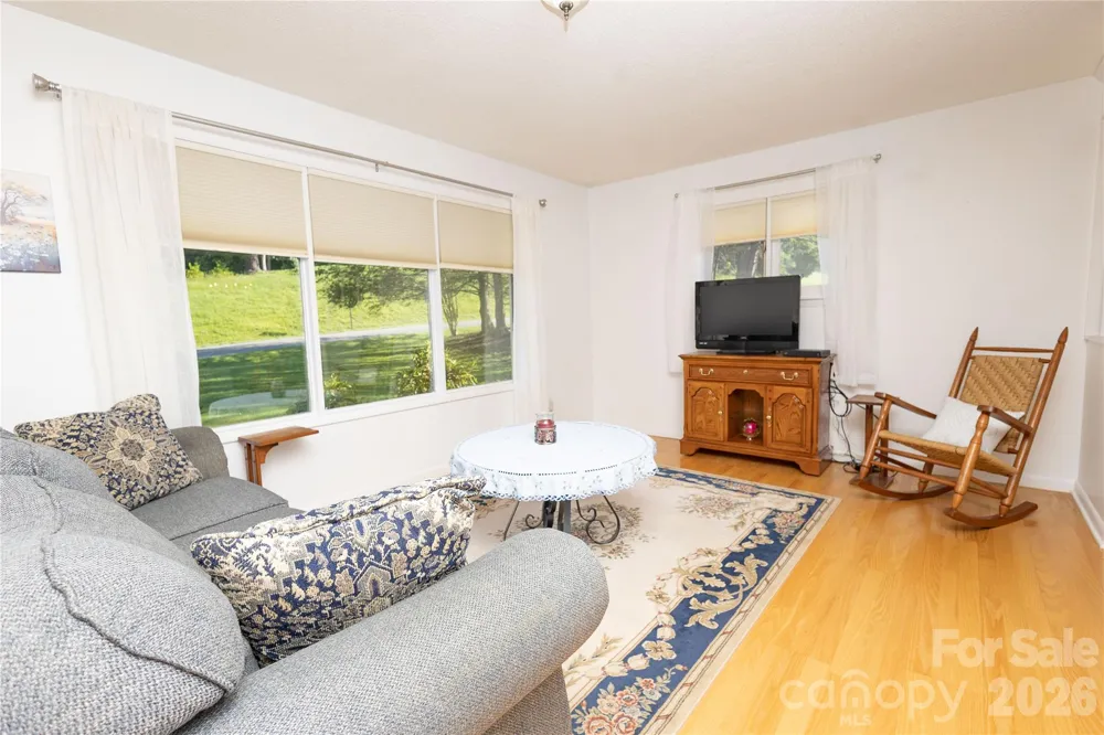 15 Golden Leaf Drive Marion, NC 28752