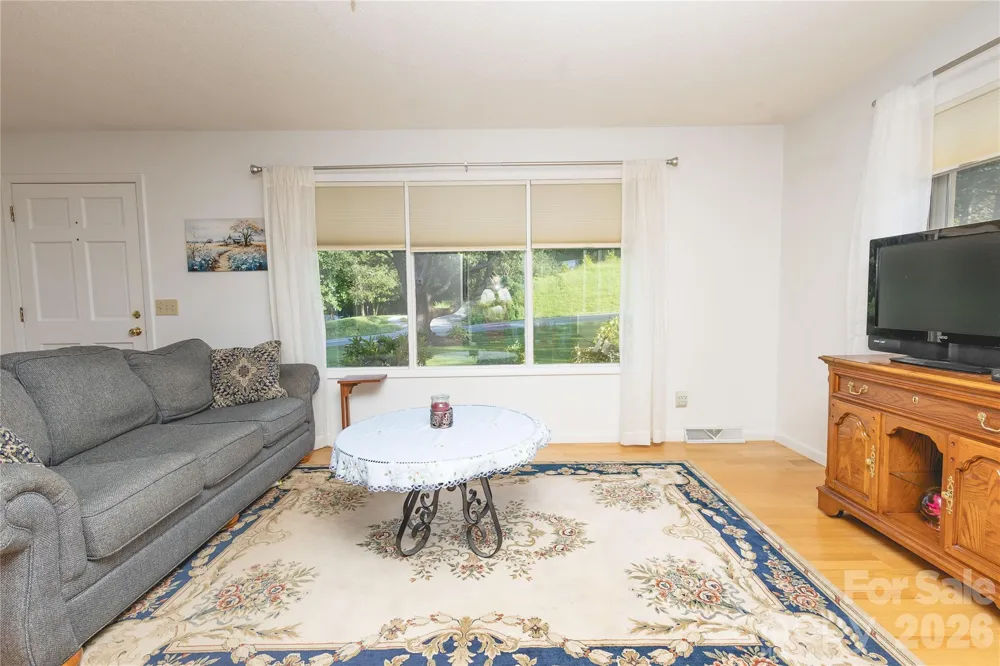 15 Golden Leaf Drive Marion, NC 28752