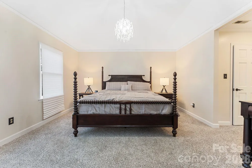 1006 Chelsea Place Matthews, NC 28105